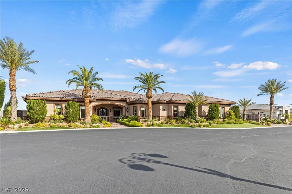 8574 Verde Park, Las Vegas, NV 89129