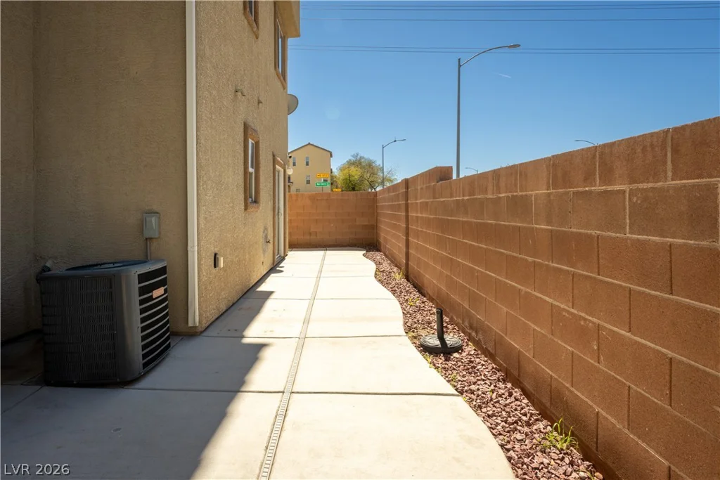 10287 Tiger Paws, Las Vegas, NV 89183