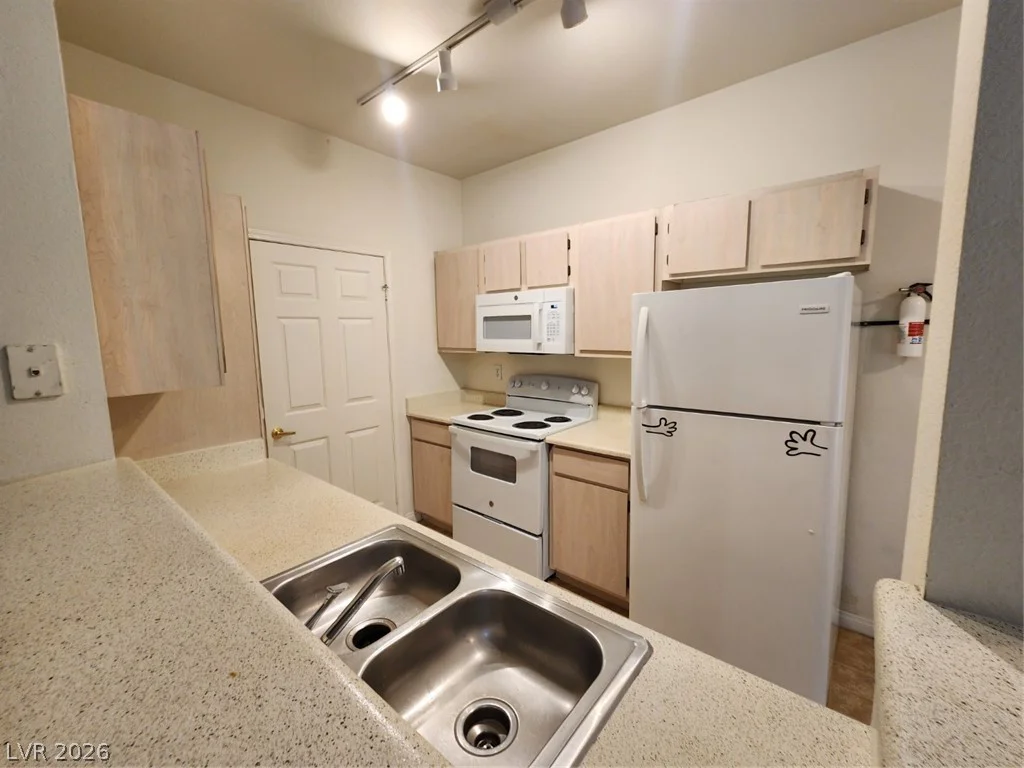 231 Horizon Ridge, Henderson, NV 89012