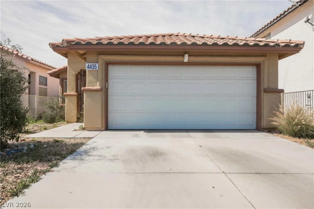4435 Willowhill, Las Vegas, NV 89147