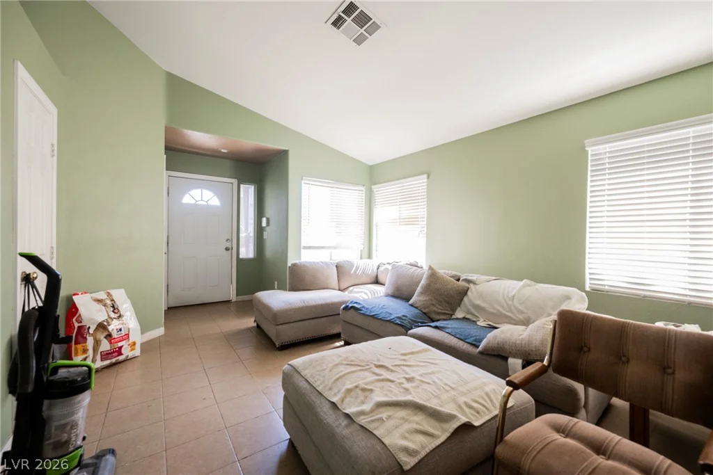 4435 Willowhill, Las Vegas, NV 89147