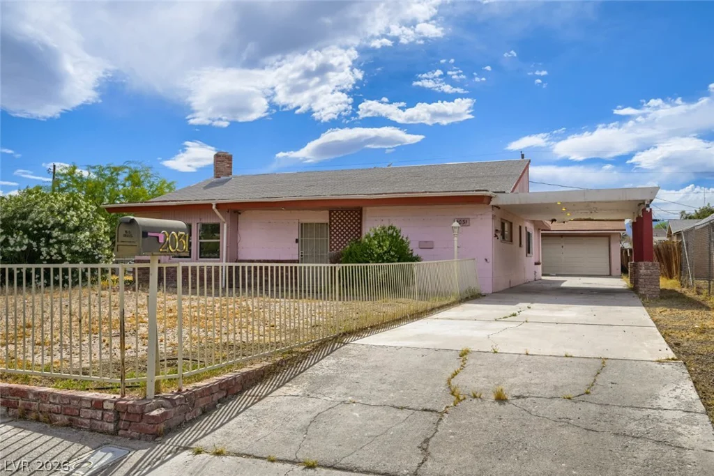 2031 Crawford, North Las Vegas, NV 89030
