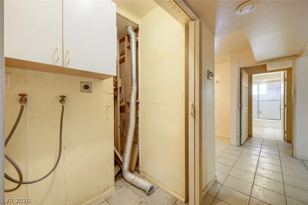 2031 Crawford, North Las Vegas, NV 89030