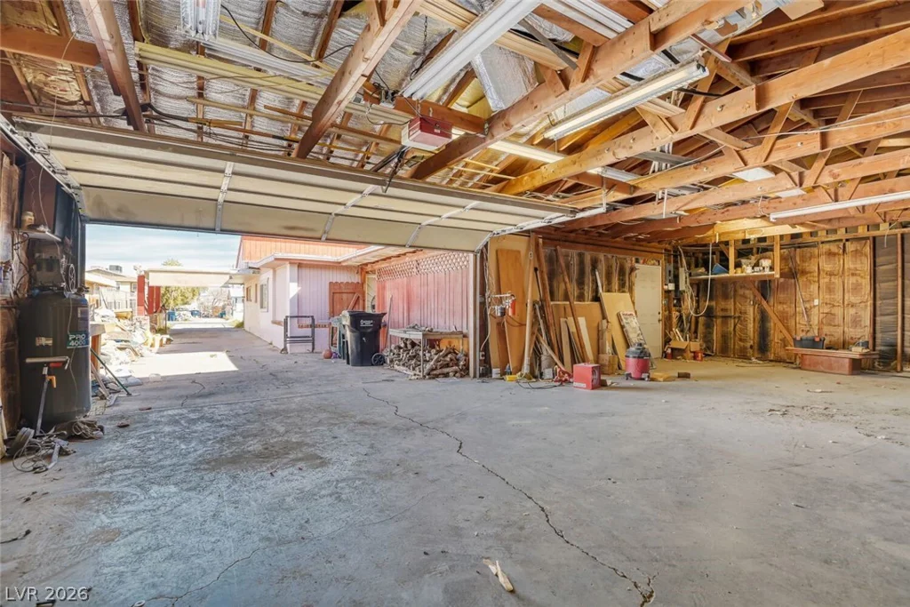 2031 Crawford, North Las Vegas, NV 89030
