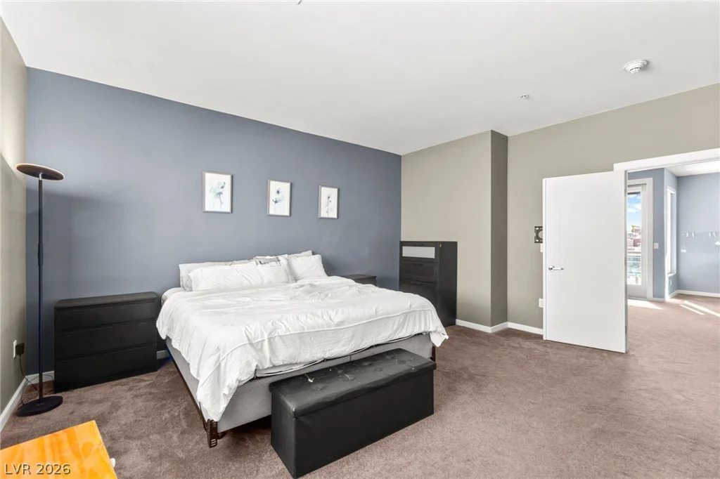4555 Dean Martin, Las Vegas, NV 89103