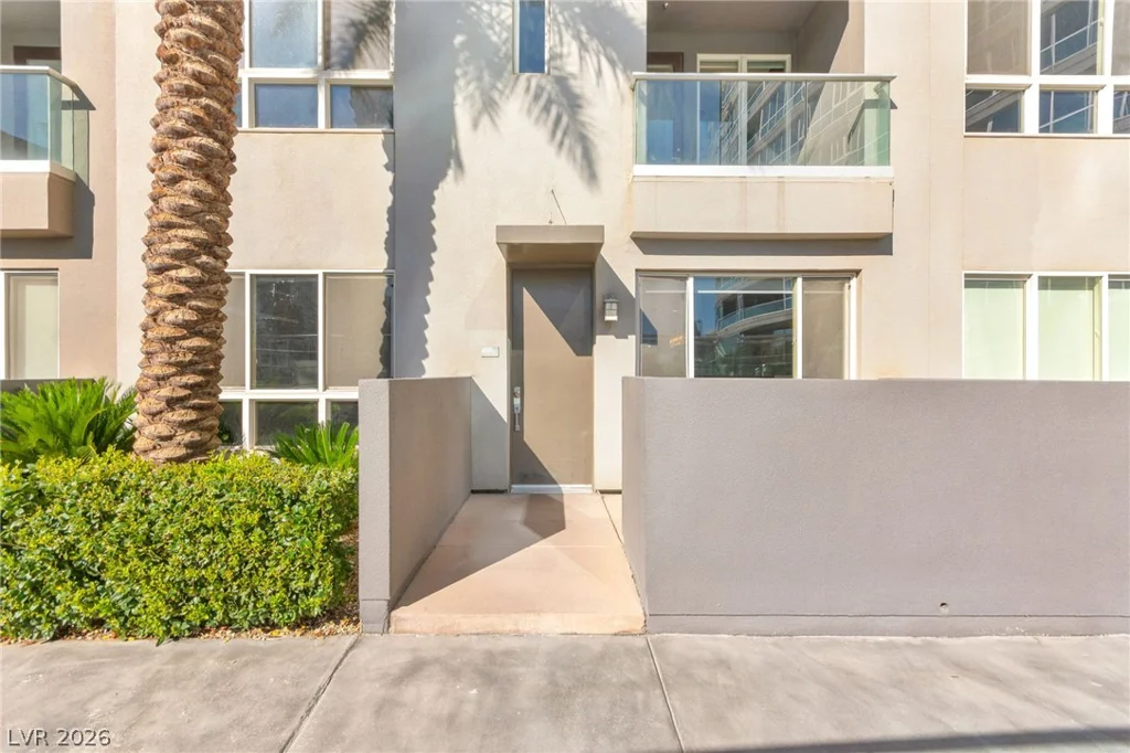4555 Dean Martin, Las Vegas, NV 89103