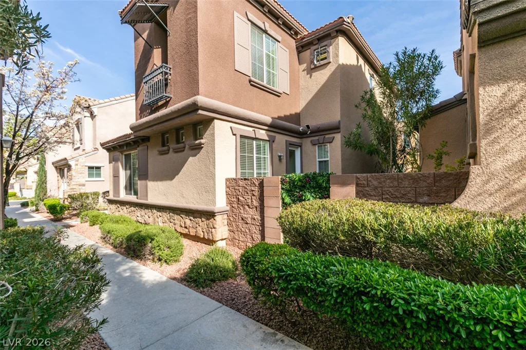 2374 Malaga Peak, Las Vegas, NV 89135