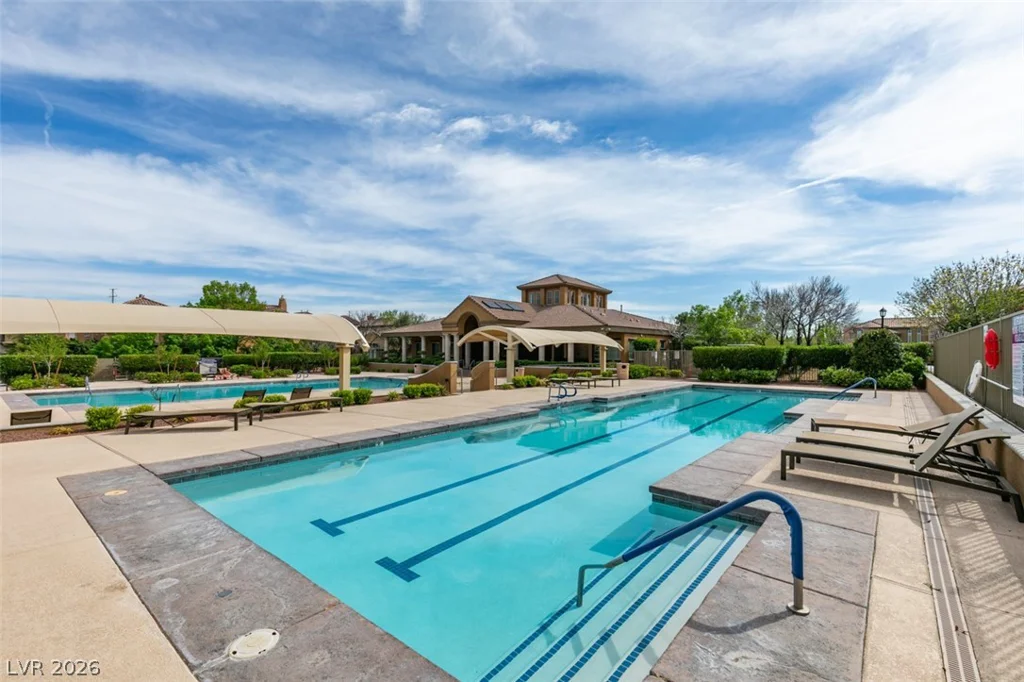 2374 Malaga Peak, Las Vegas, NV 89135