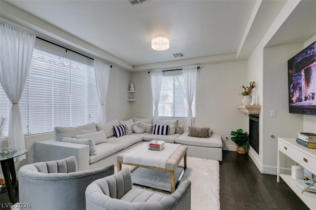 2374 Malaga Peak, Las Vegas, NV 89135