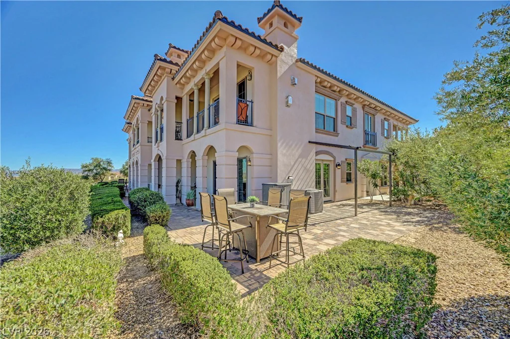 10 Via Visione, Henderson, NV 89011