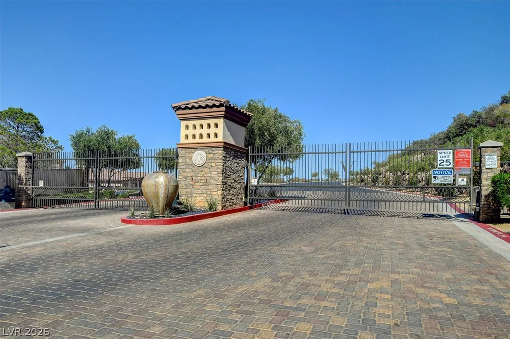 10 Via Visione, Henderson, NV 89011