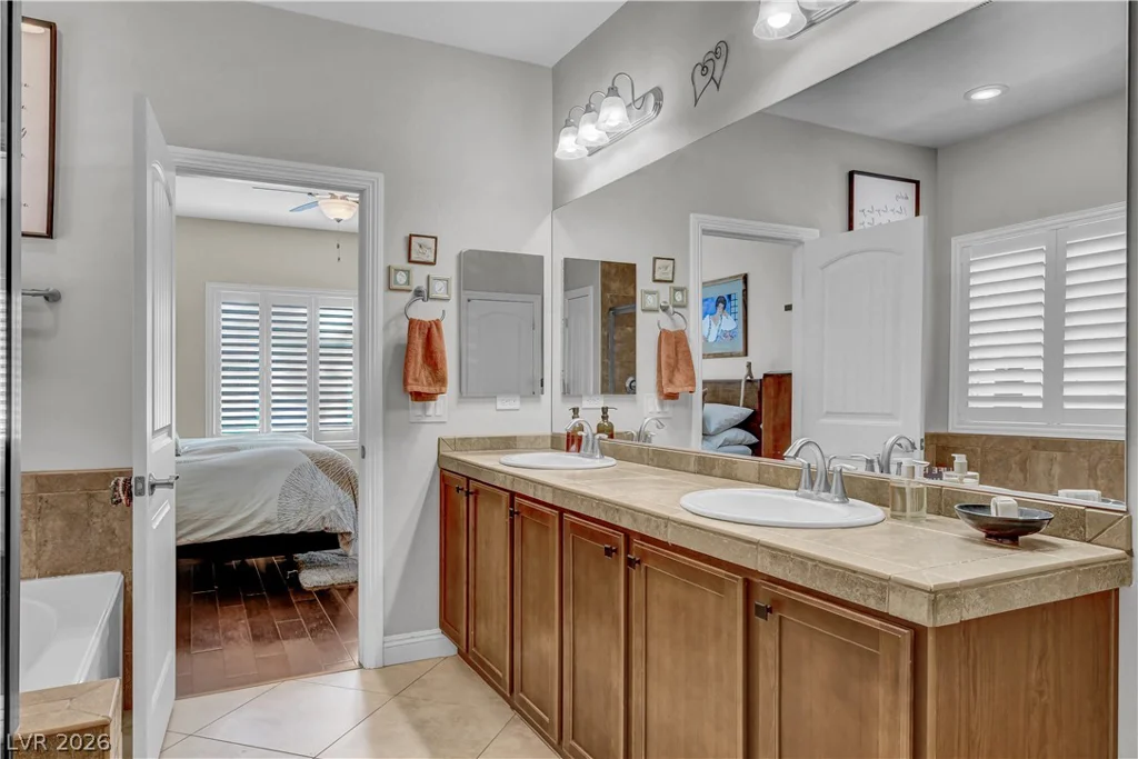 10697 Acacia Park, Las Vegas, NV 89135