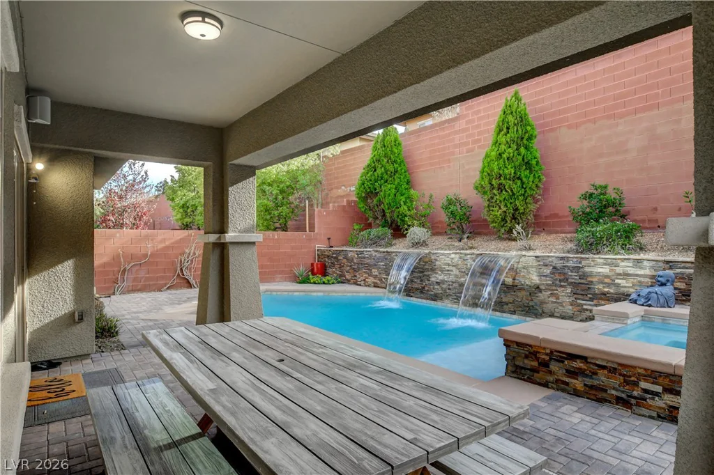 10697 Acacia Park, Las Vegas, NV 89135