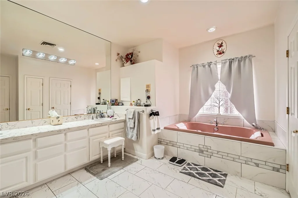 3290 Vicki, Las Vegas, NV 89139