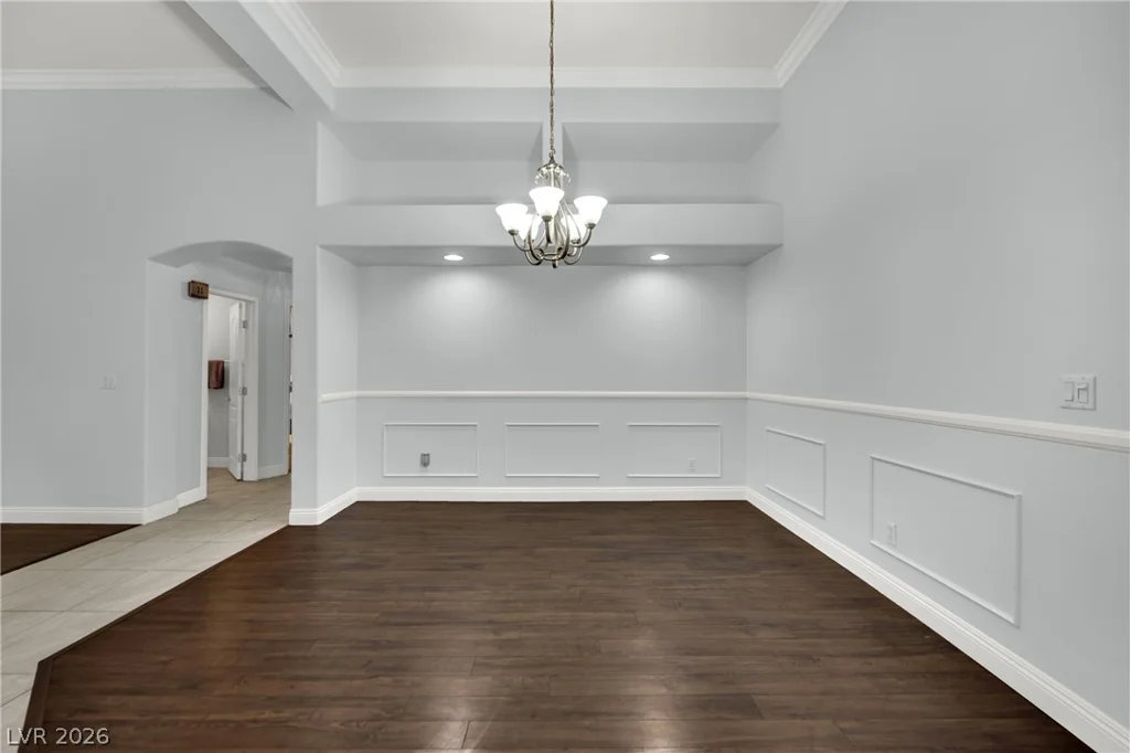 5905 Glenmere, Las Vegas, NV 89131