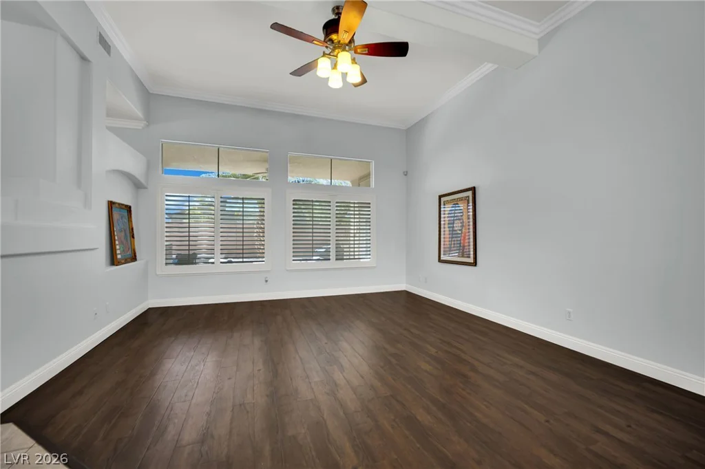 5905 Glenmere, Las Vegas, NV 89131