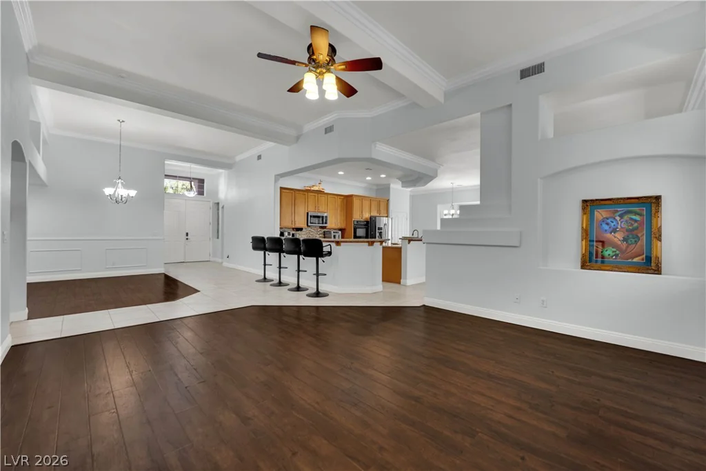5905 Glenmere, Las Vegas, NV 89131