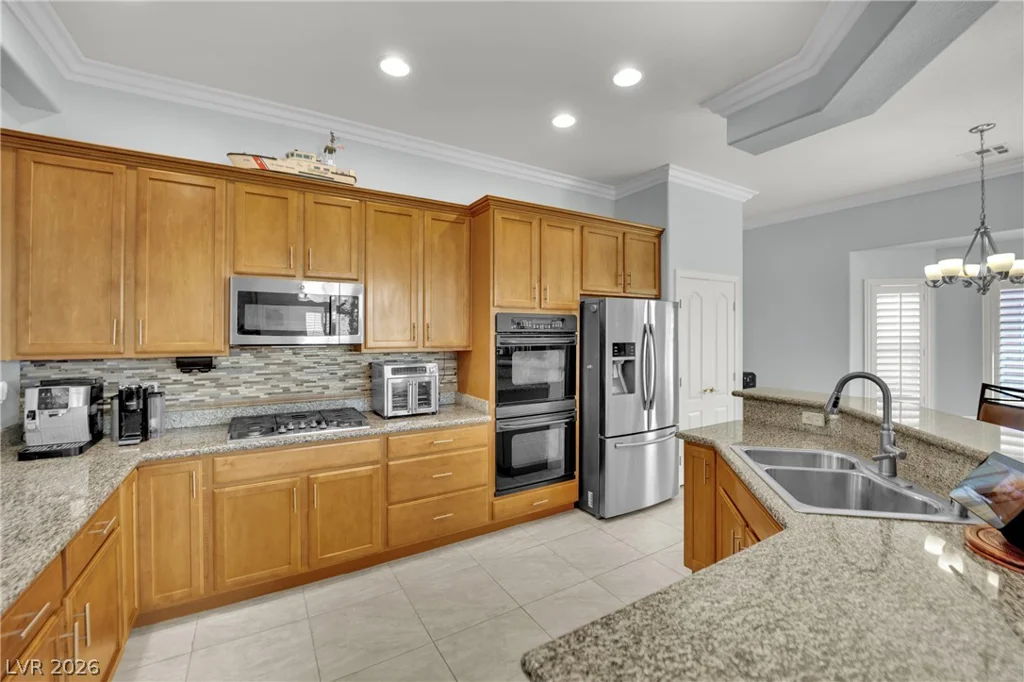 5905 Glenmere, Las Vegas, NV 89131