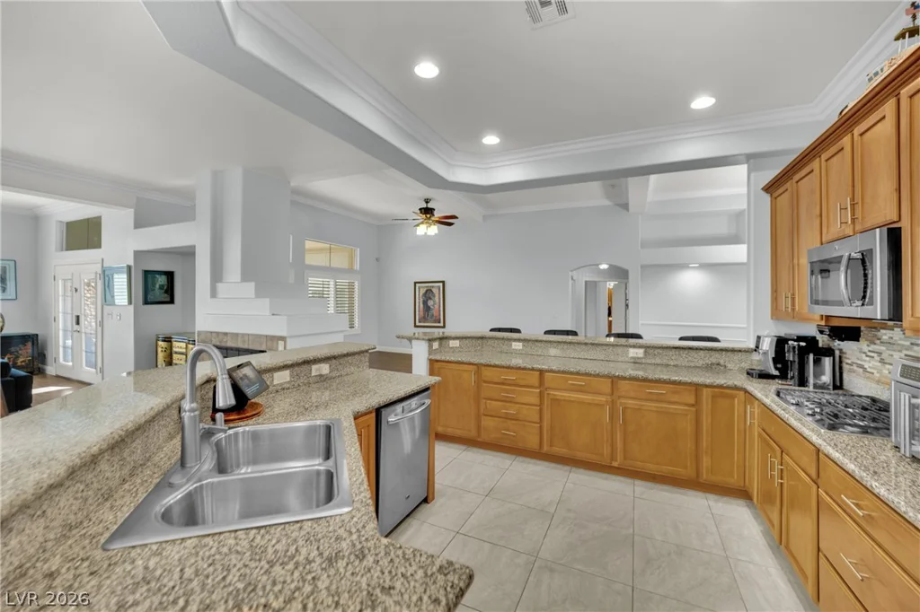 5905 Glenmere, Las Vegas, NV 89131