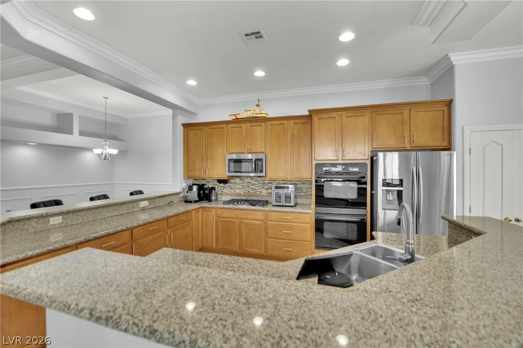 5905 Glenmere, Las Vegas, NV 89131