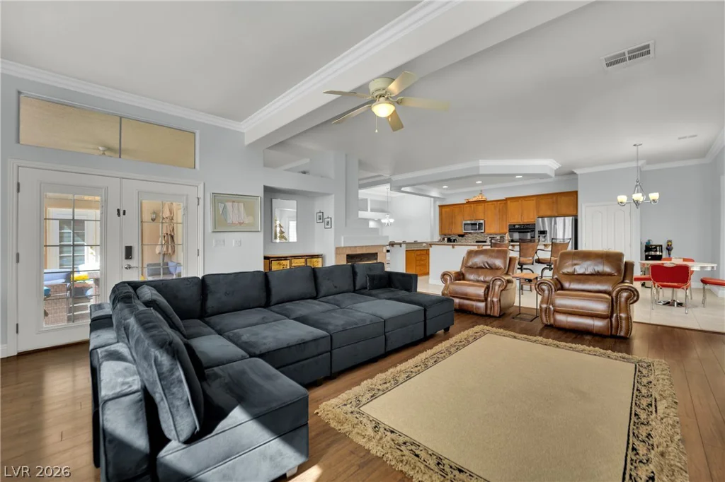 5905 Glenmere, Las Vegas, NV 89131