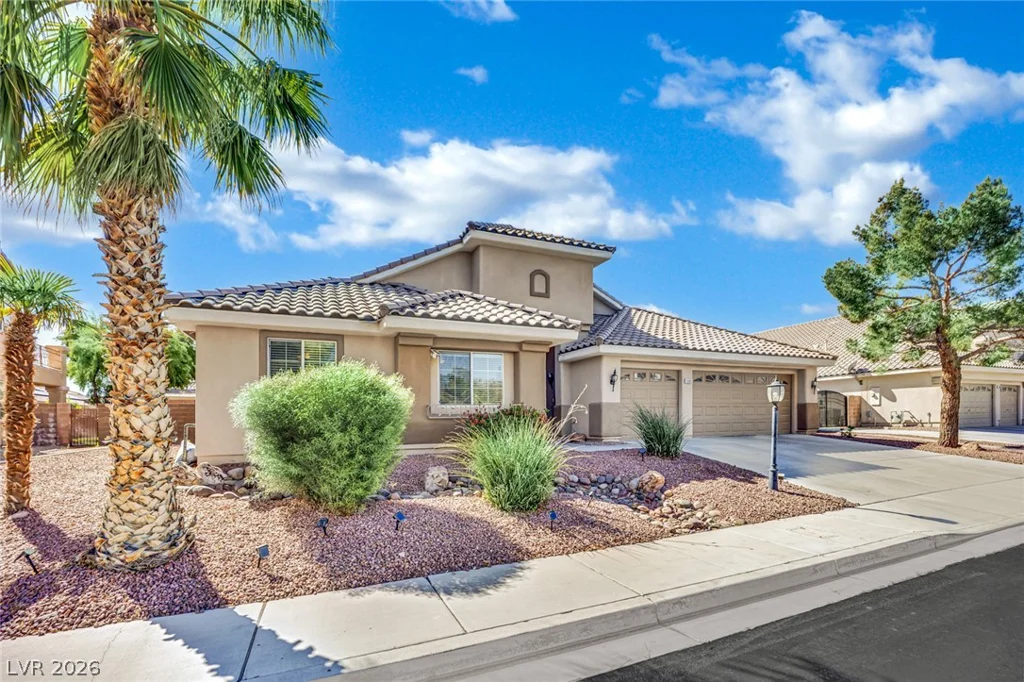 5905 Glenmere, Las Vegas, NV 89131