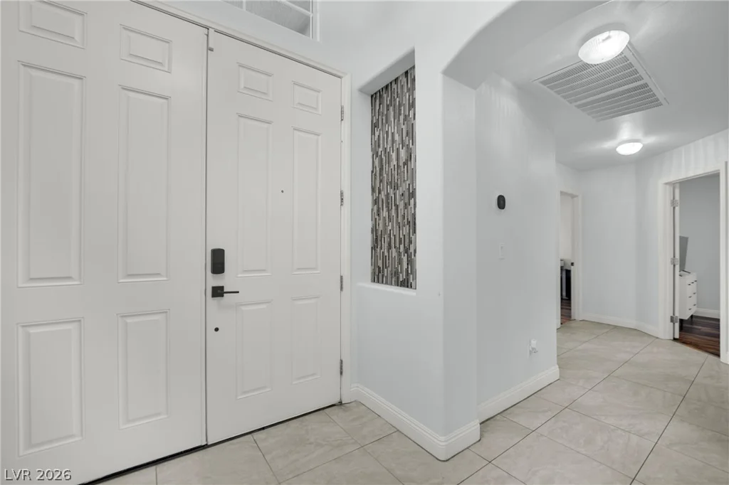 5905 Glenmere, Las Vegas, NV 89131