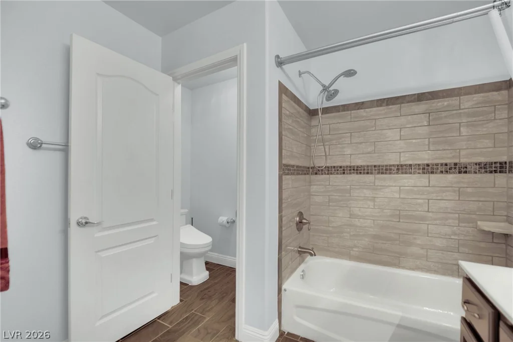 5905 Glenmere, Las Vegas, NV 89131