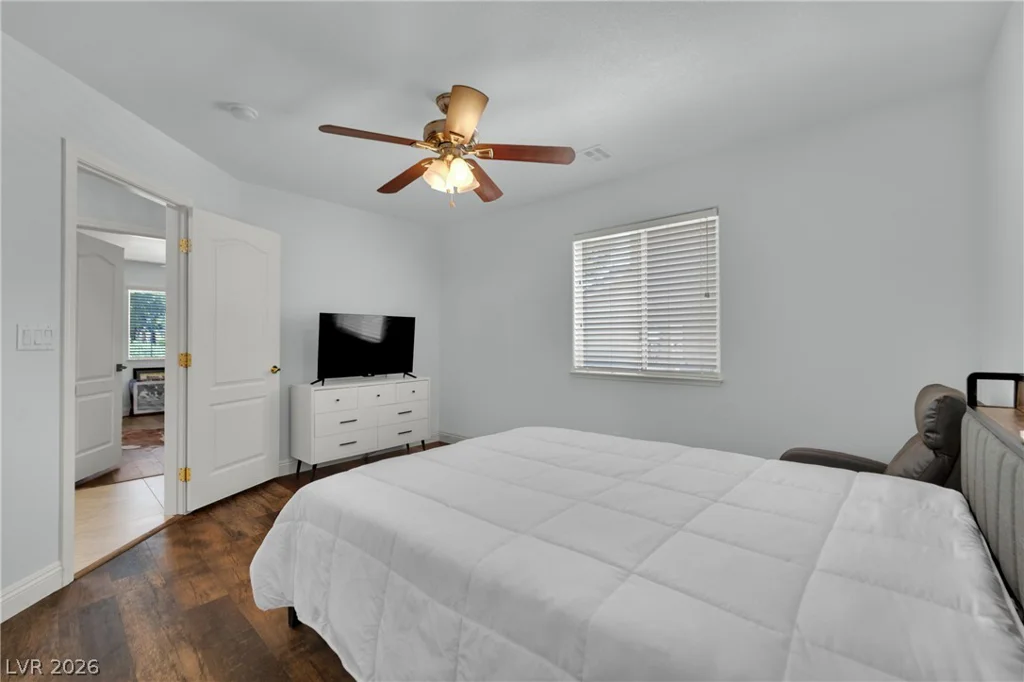 5905 Glenmere, Las Vegas, NV 89131
