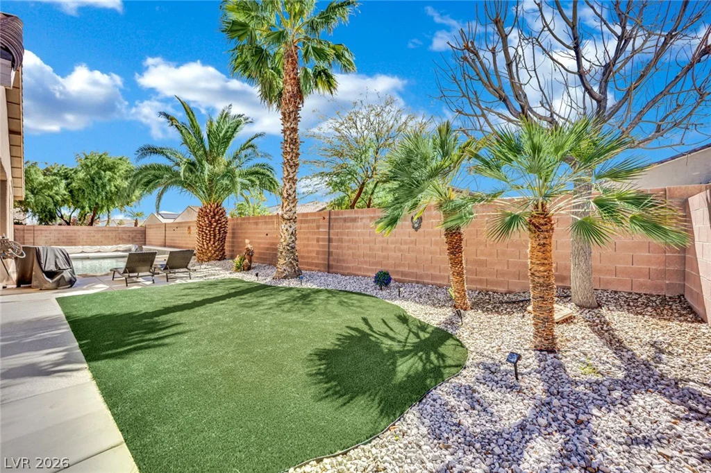5905 Glenmere, Las Vegas, NV 89131