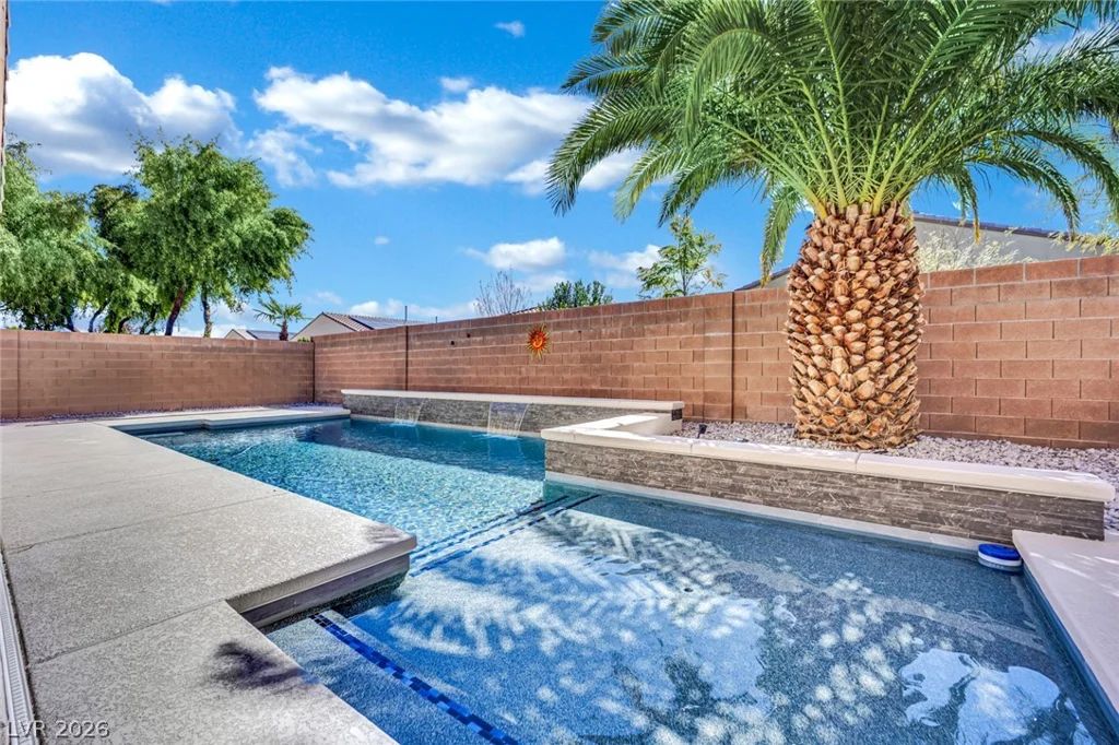 5905 Glenmere, Las Vegas, NV 89131