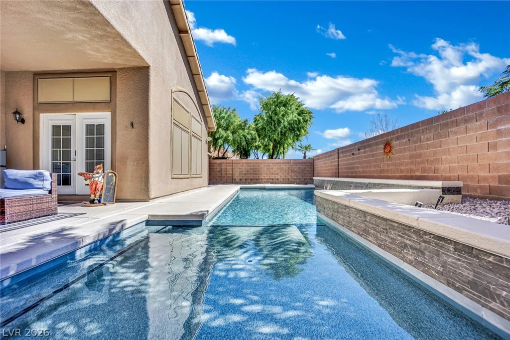 5905 Glenmere, Las Vegas, NV 89131