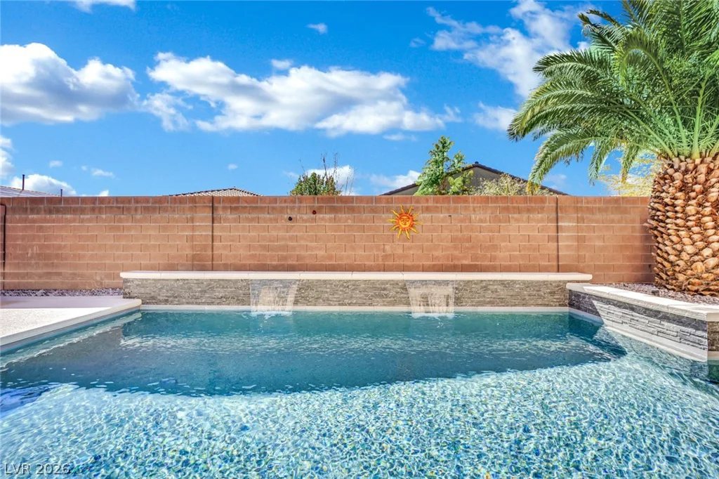 5905 Glenmere, Las Vegas, NV 89131