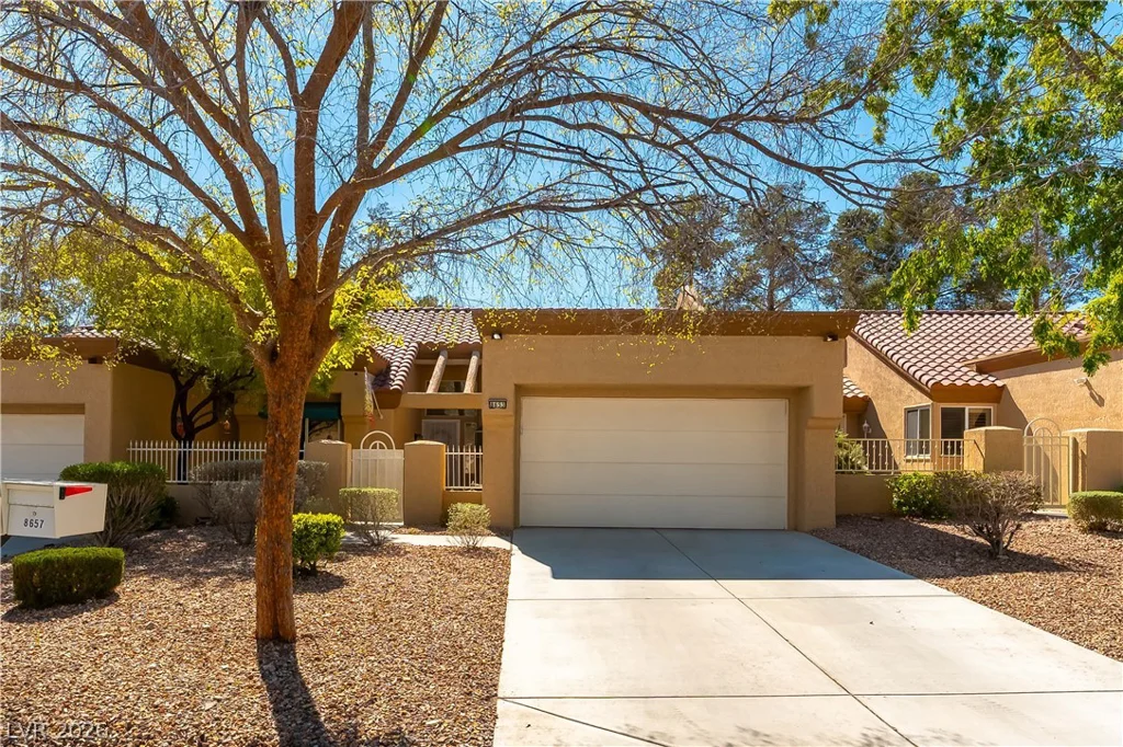 8653 Prairie Hill, Las Vegas, NV 89134