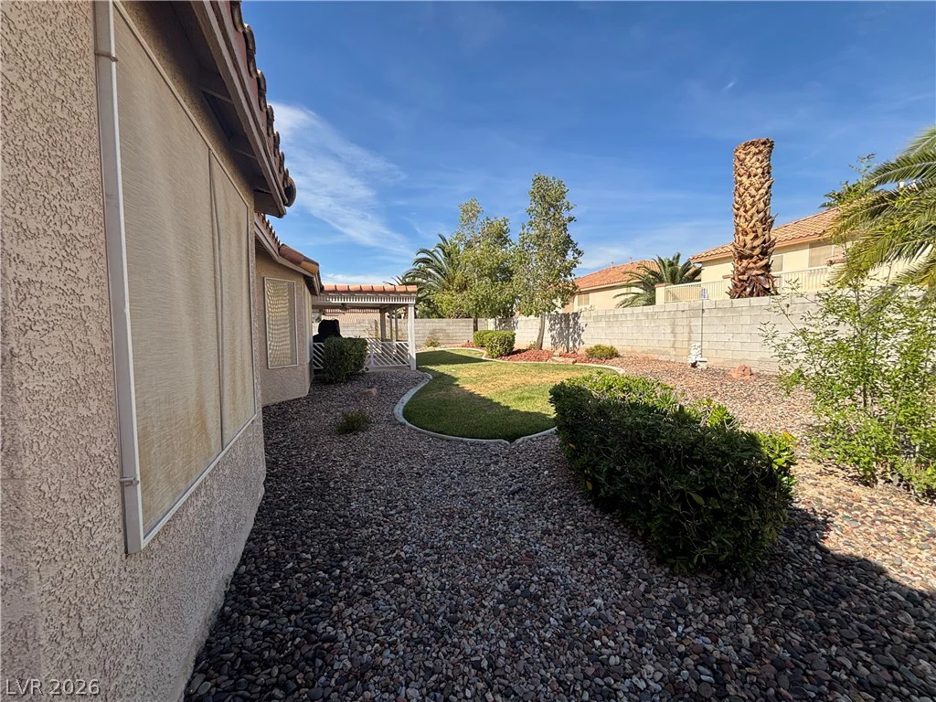 9144 Amber Waves, Las Vegas, NV 89123