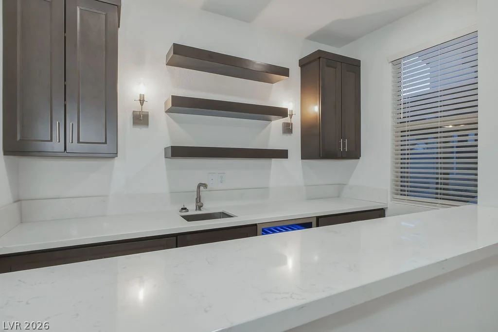 9958 Egan Valley, Las Vegas, NV 89166