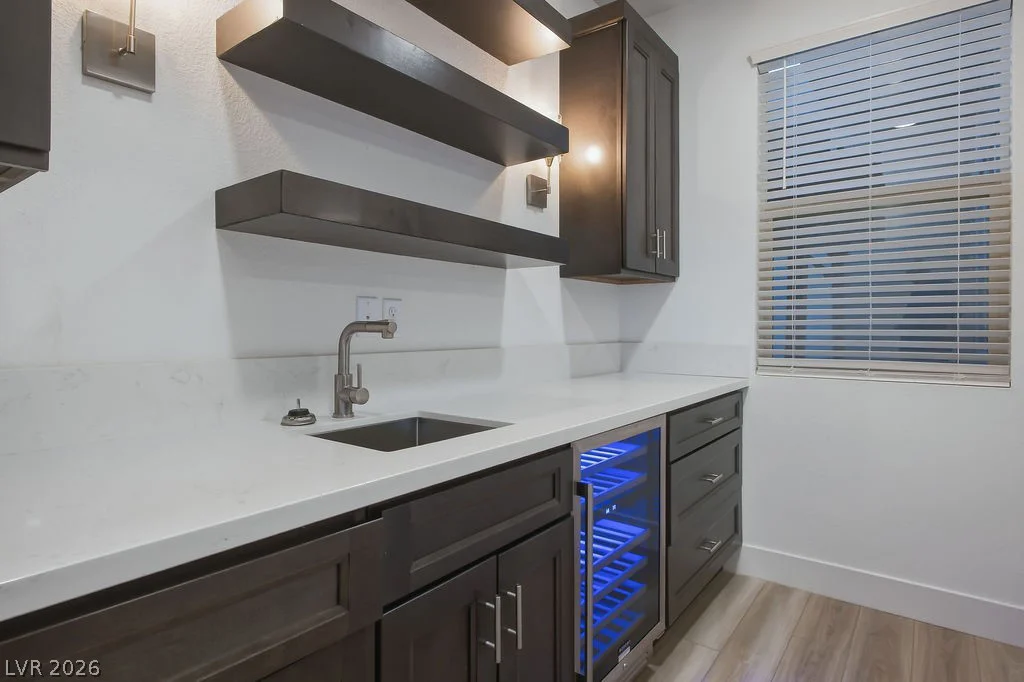 9958 Egan Valley, Las Vegas, NV 89166