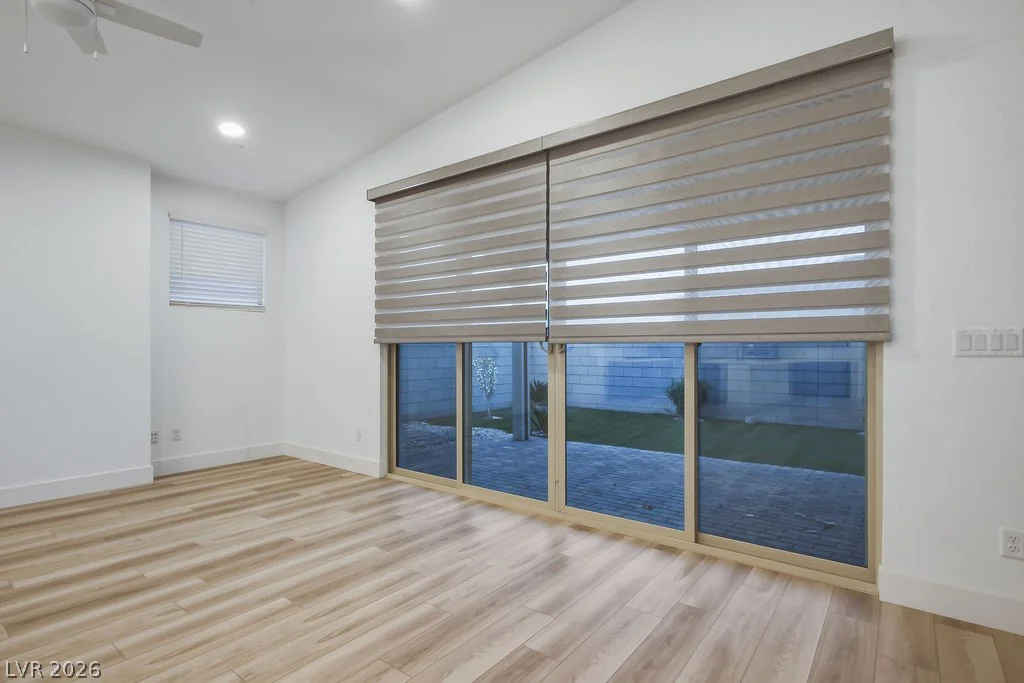 9958 Egan Valley, Las Vegas, NV 89166