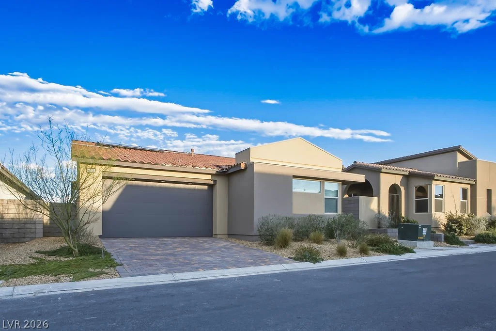 9958 Egan Valley, Las Vegas, NV 89166