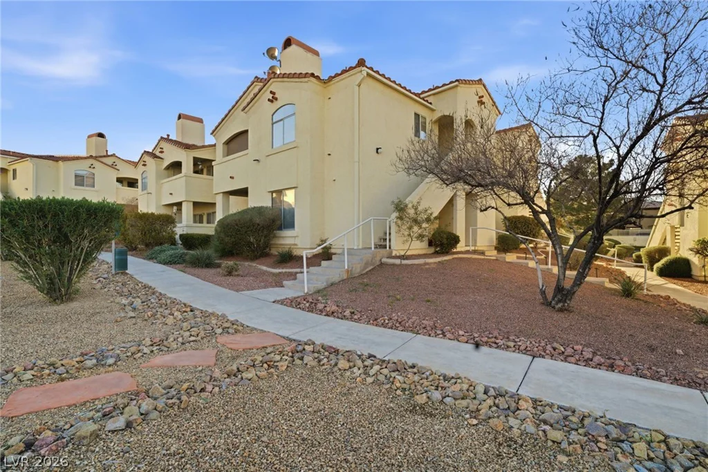 698 Racetrack, Henderson, NV 89015