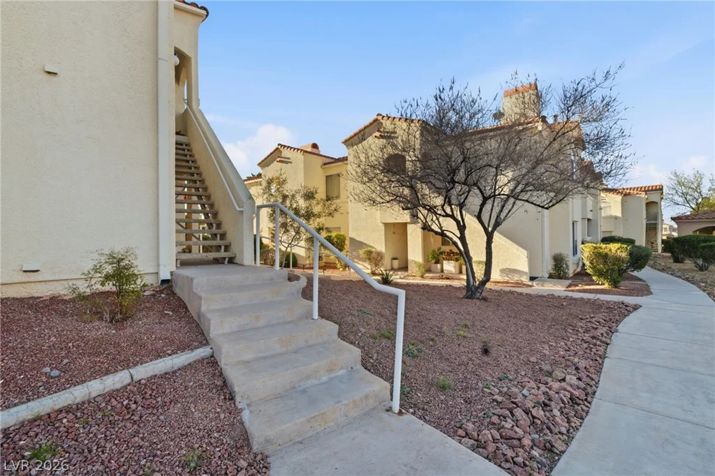 698 Racetrack, Henderson, NV 89015