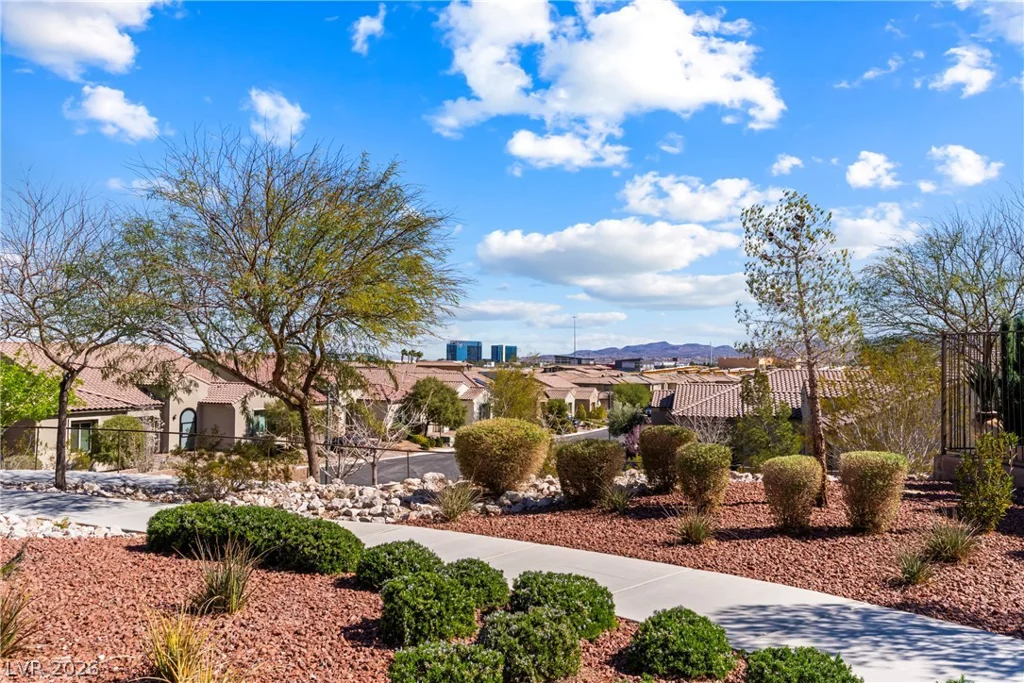 12816 Alcores, Las Vegas, NV 89141