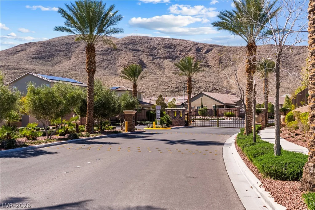12816 Alcores, Las Vegas, NV 89141