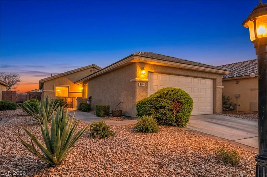 3380 Blue Ash, Las Vegas, NV 89122