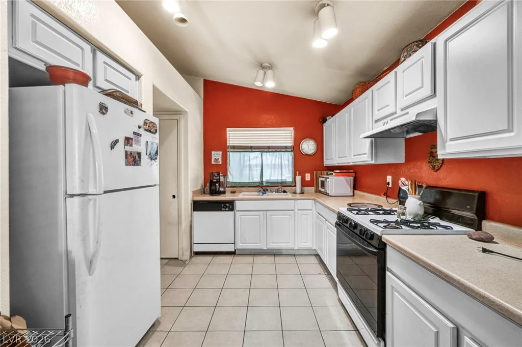 3380 Blue Ash, Las Vegas, NV 89122