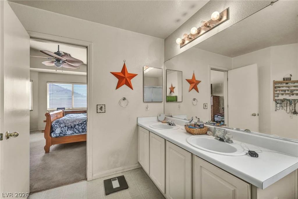 3380 Blue Ash, Las Vegas, NV 89122