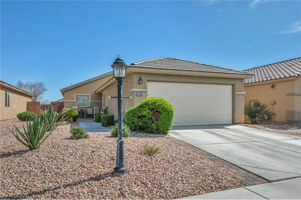 3380 Blue Ash, Las Vegas, NV 89122