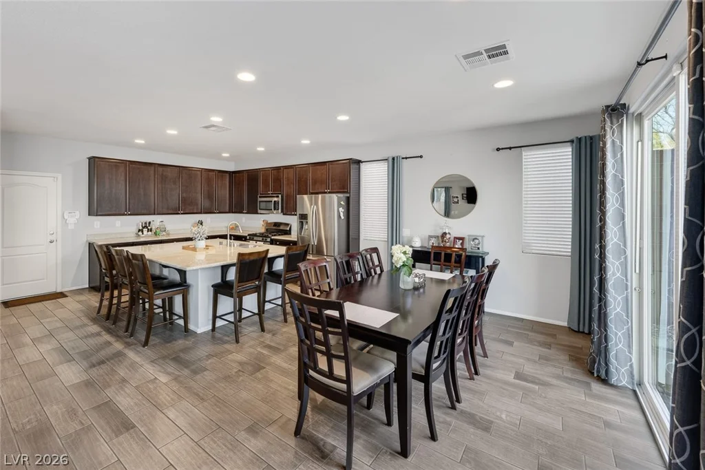3246 Grayson Lake, Las Vegas, NV 89129