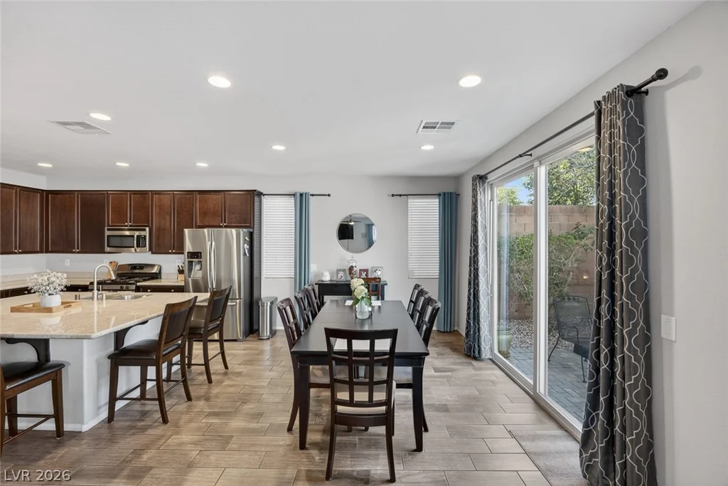 3246 Grayson Lake, Las Vegas, NV 89129