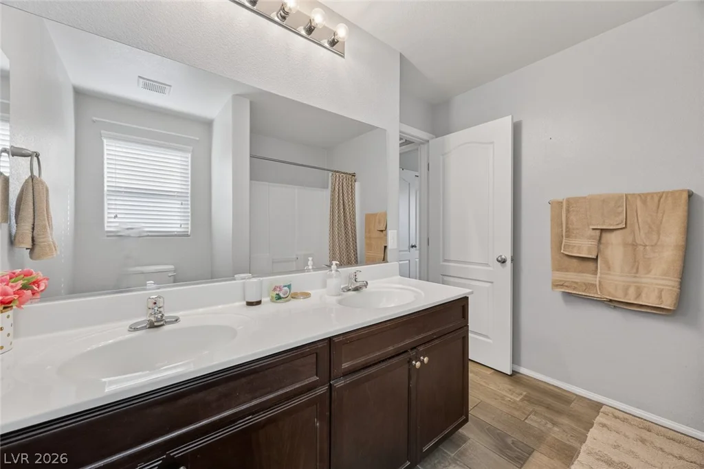 3246 Grayson Lake, Las Vegas, NV 89129